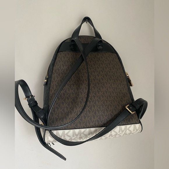 MICHAEL MICHAEL KORS Rhea Medium Logo Backpack - Picture 6 of 11